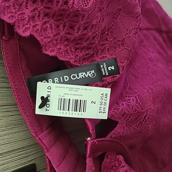 NWT~Torrid Lingerie Strappy Underwire Chemise Lace Fuschia - Picture 6 of 7